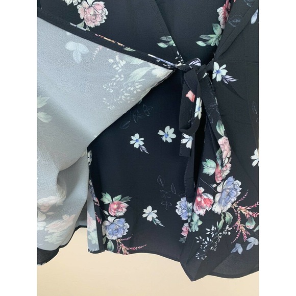 NEW City Chic Black Floral Printed Wrap Blouse Ruffle Sleeve Vneck Boho Size 18 - Picture 7 of 12